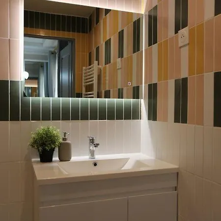 Triplex 250m² 6ch - Clim - Très Spacieux - *