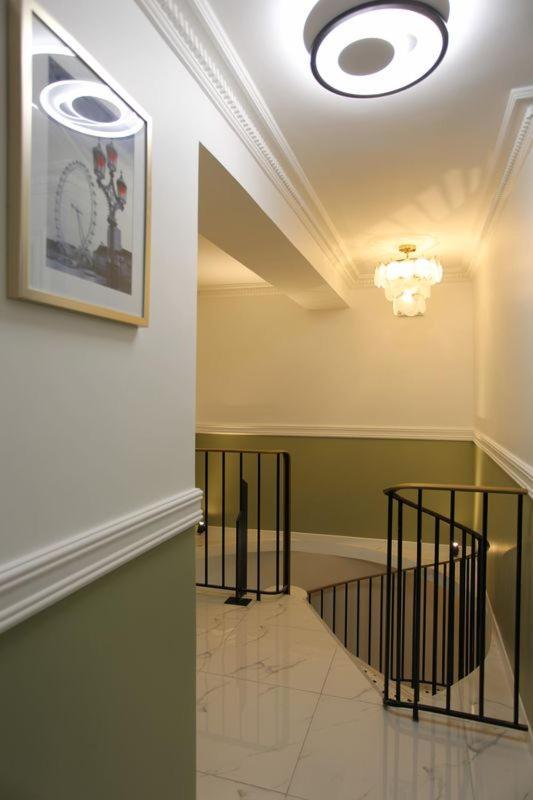 Triplex 250m² 6ch - Clim - Très Spacieux - Appartamento Parigi