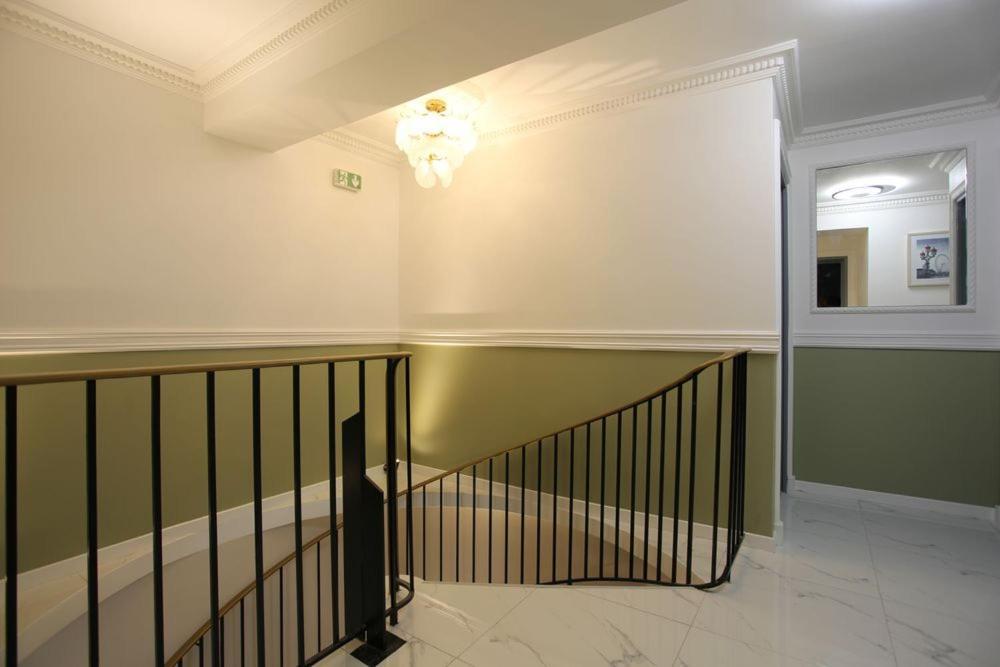 Triplex 250m² 6ch - Clim - Très Spacieux - Appartamento